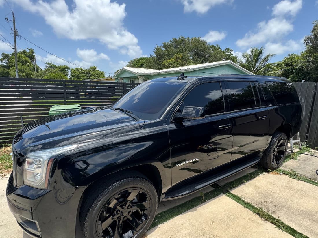 Cadillac Escalade exterior